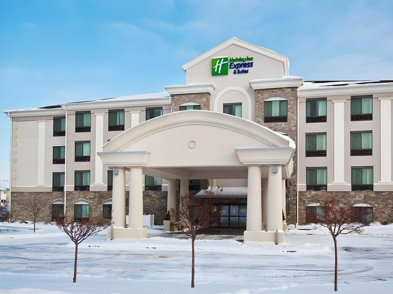 Holiday Inn Express & Suites BISMARCK by IHG in Bismarck