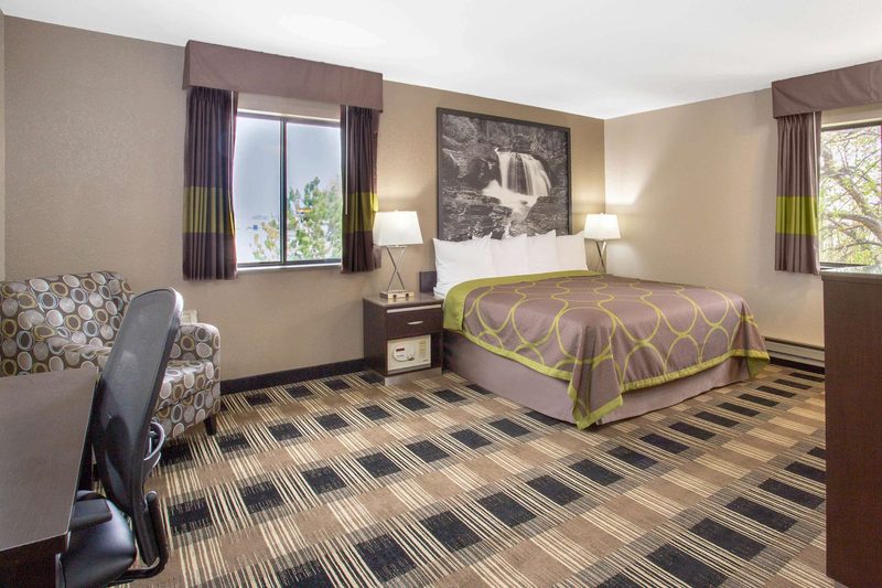 Super 8 by Wyndham Billings in Billings