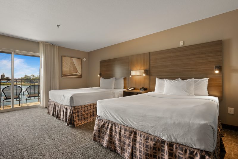 Executive Inn & Suites Oakland in Luang Prabang