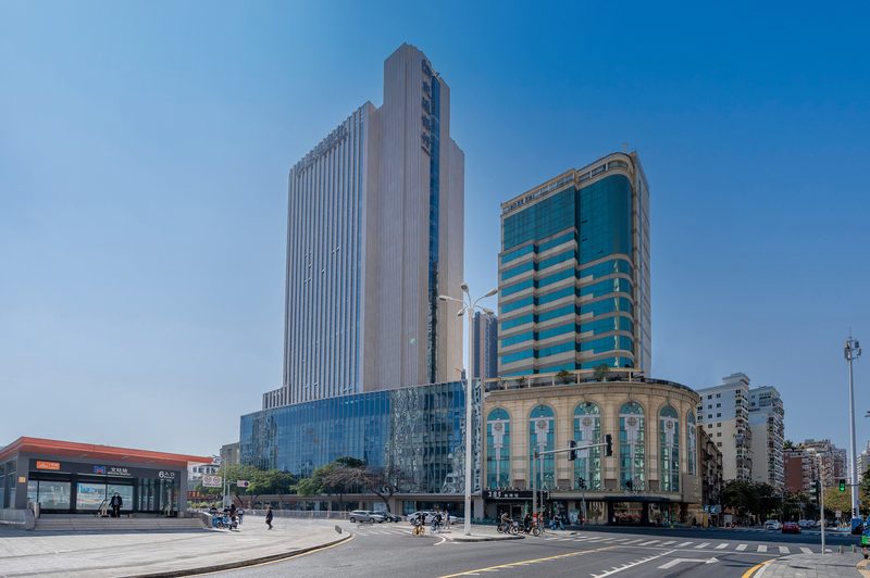 Meilun Jinyue Hotel (Xiamen Zhongshan Road Wenzao Subway Station) in Xiamen